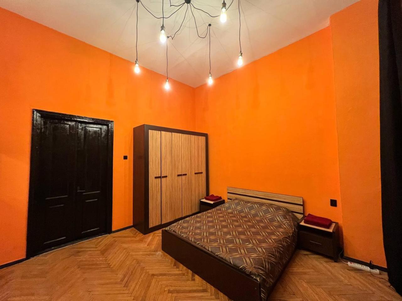 Апартаменты Loft On Maidan Independence Square Киев Экстерьер фото
